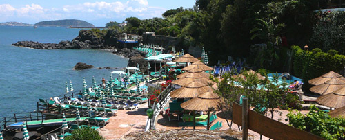 Vista sul giardino termale bagnitielli
